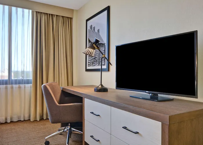 Hotel Embassy Winston-Salem
