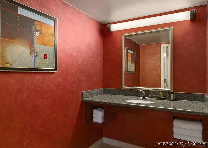 Hotel Embassy 4*