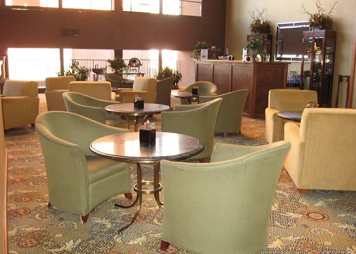 Embassy Hotel 4*
