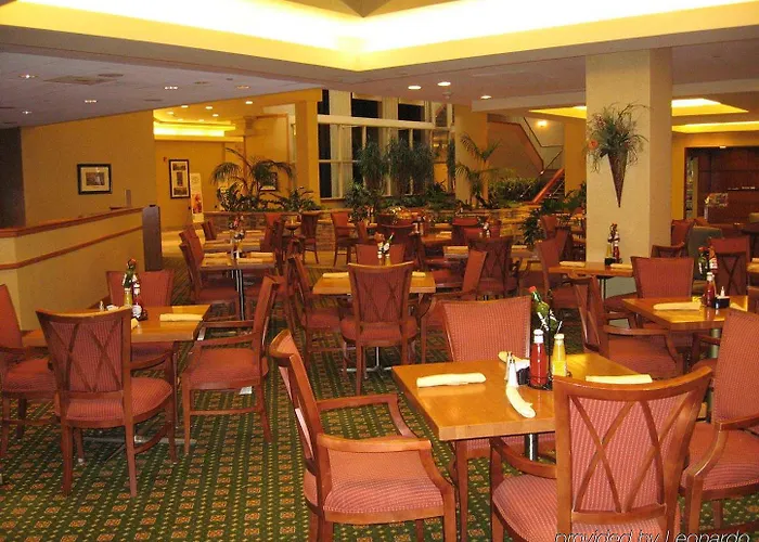 Hotel Embassy Winston-Salem